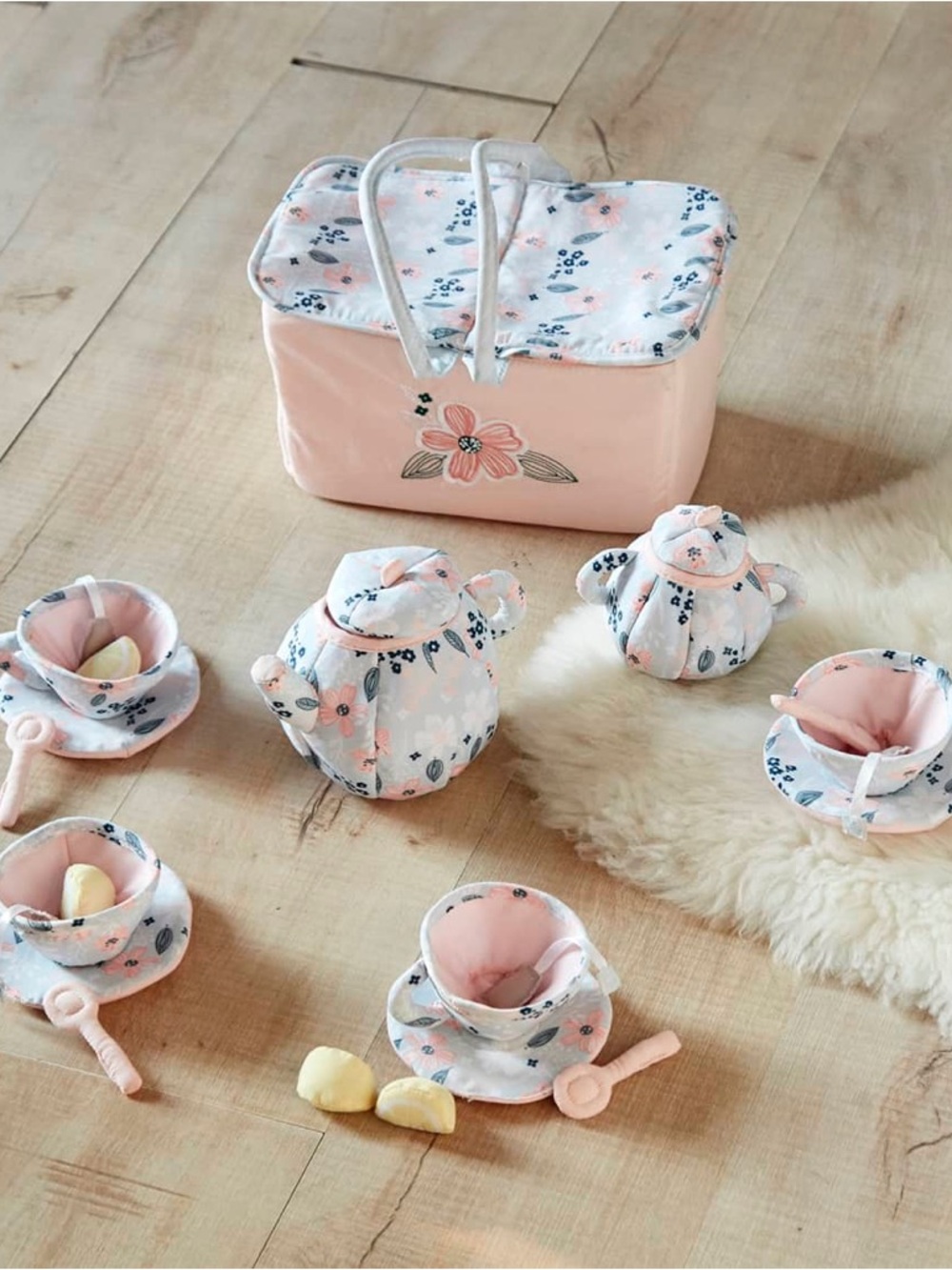 Wonder & Wise Plush Floral Tea Set Play Set Pink White Kids Tea Party Luxury